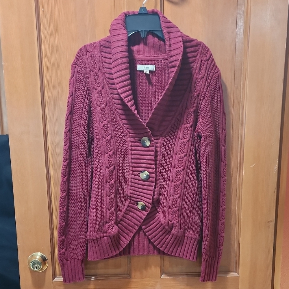 G.H. Bass & Co. Cable Knit Shawl Collar Cardigan in A Rich Red Md